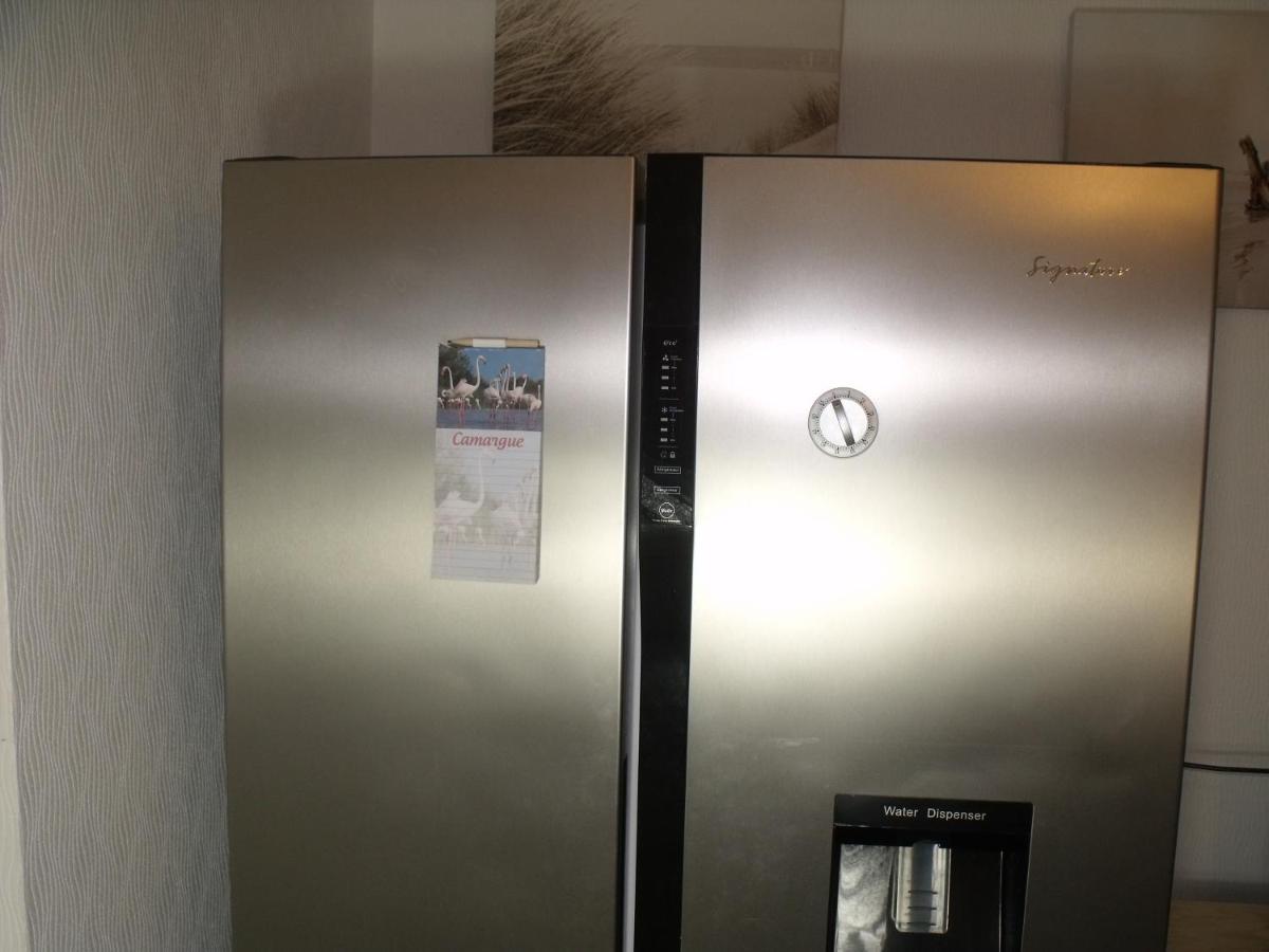 Appartement T2, 3 étoiles, 40m2 ,parking privé, Mer 300m, Wifi, Piscines, très propre, Ascenseurs Le Grau-du-Roi Esterno foto