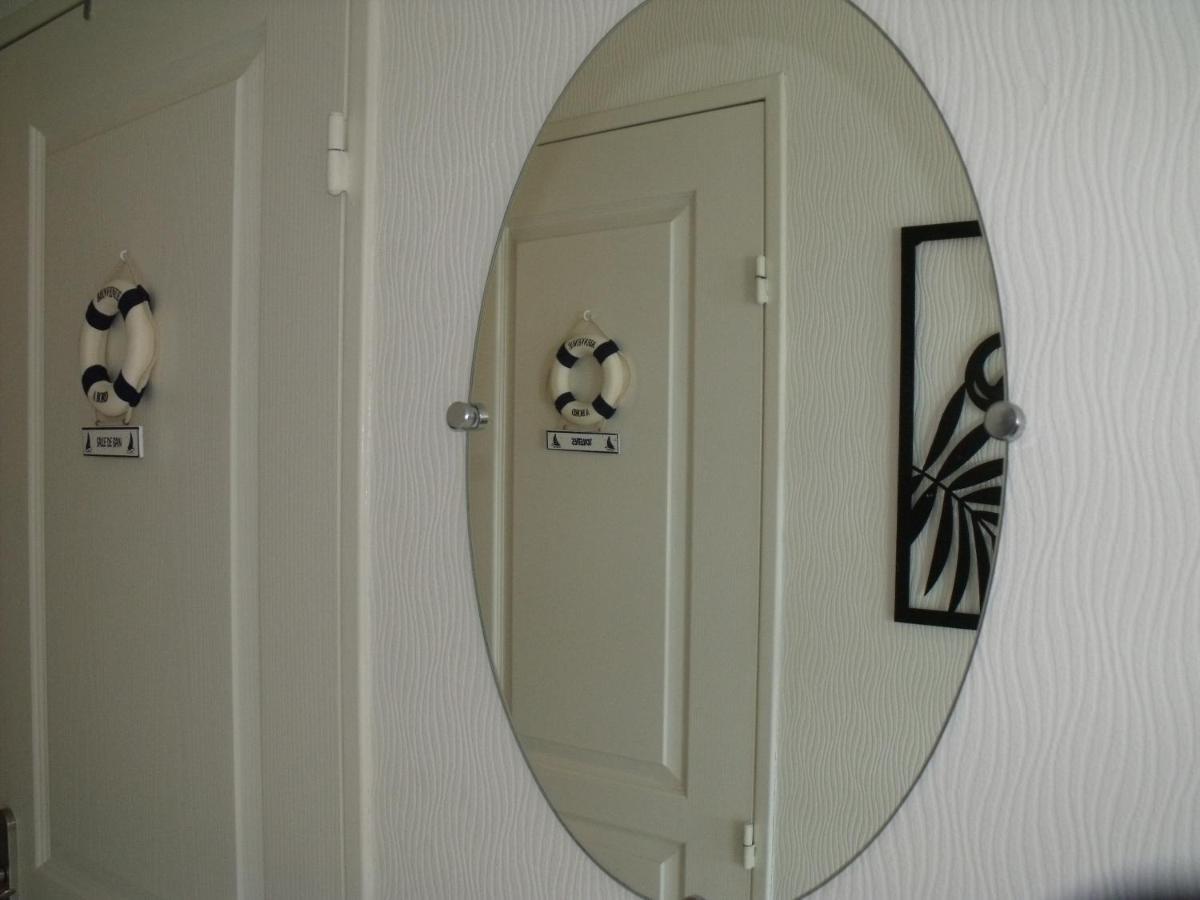 Appartement T2, 3 étoiles, 40m2 ,parking privé, Mer 300m, Wifi, Piscines, très propre, Ascenseurs Le Grau-du-Roi Esterno foto